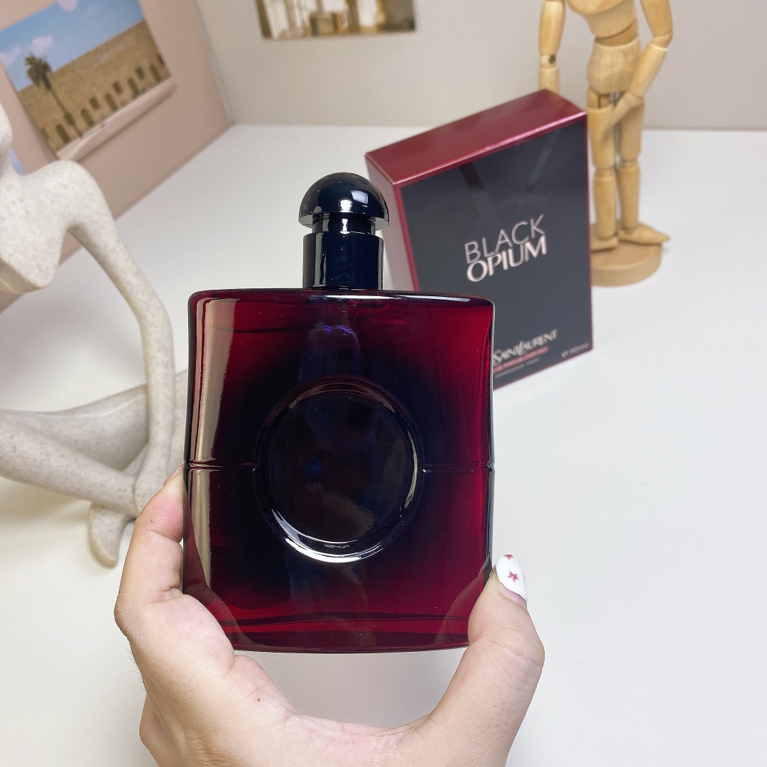 Saint Laurent perfume